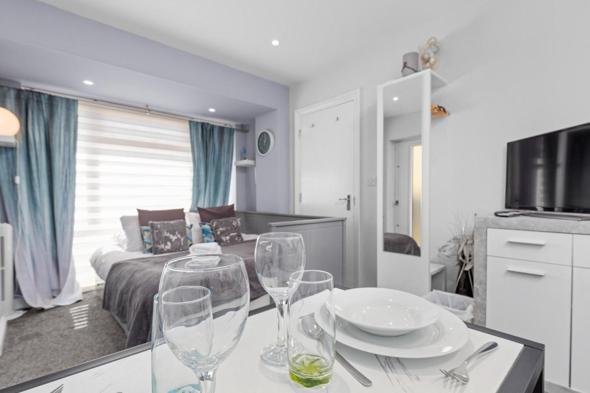 Rottingdean Boutique Studio Apartment By The Sea 브라이턴 외부 사진